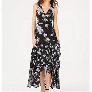 💸 SOLD Maxi Dress Ruffled Floral Tier Hemmed